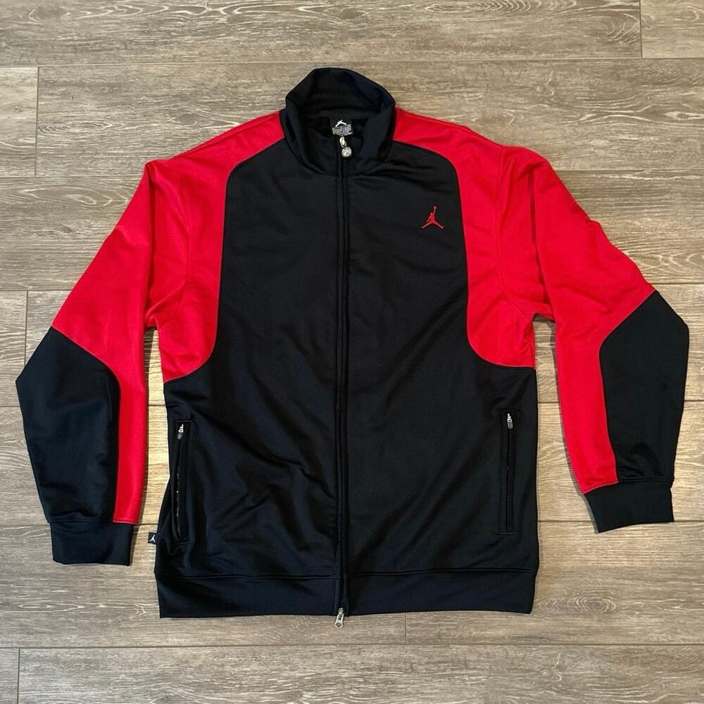 Nike Air Jordan Men’s Full Zipper Jacket Size‎ L Red /Black 100% Polyester